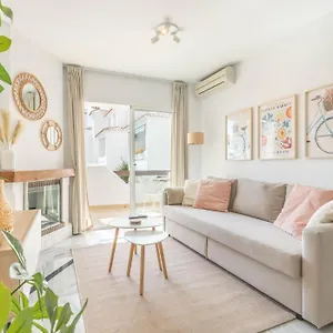  Apartment Cosy Apartment, - Tcm